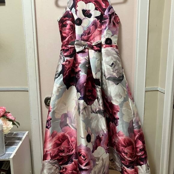 Size 12 Kids Floral Dress - Picture 1 of 2